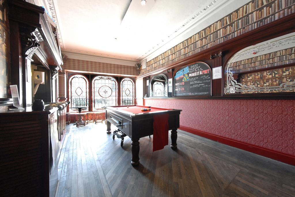 The George Hotel Whitby Exteriör bild